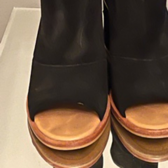 Ugg suede open toed heels - Picture 2 of 4